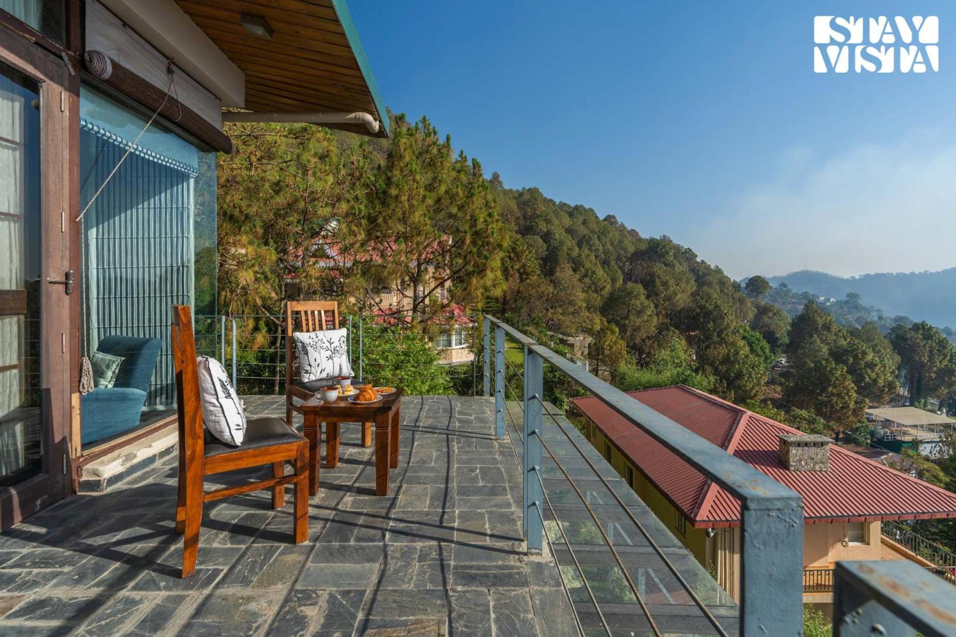 Stayvista At Hillcrest Villa With Valley View, Bonfire And Heater Kasauli Exterior photo